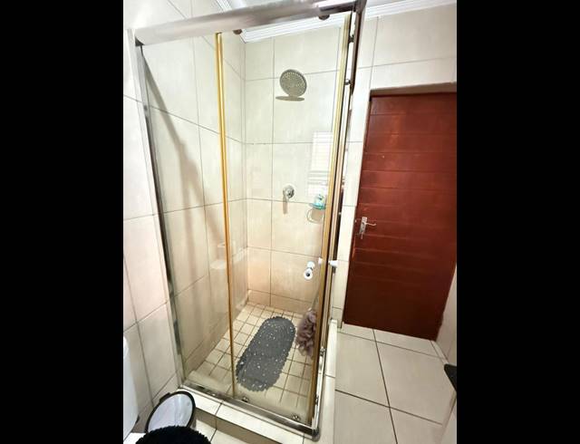 2 BEDROOM APARTMENT FOR SALE IN COMET
